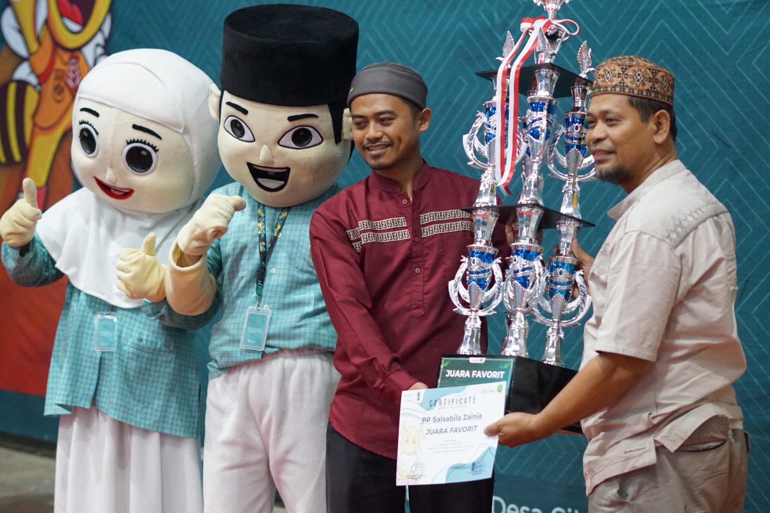 Juara Favorite Pondok Pesantren Salsabila Zainia pada Spartcom 8 - Spartcom