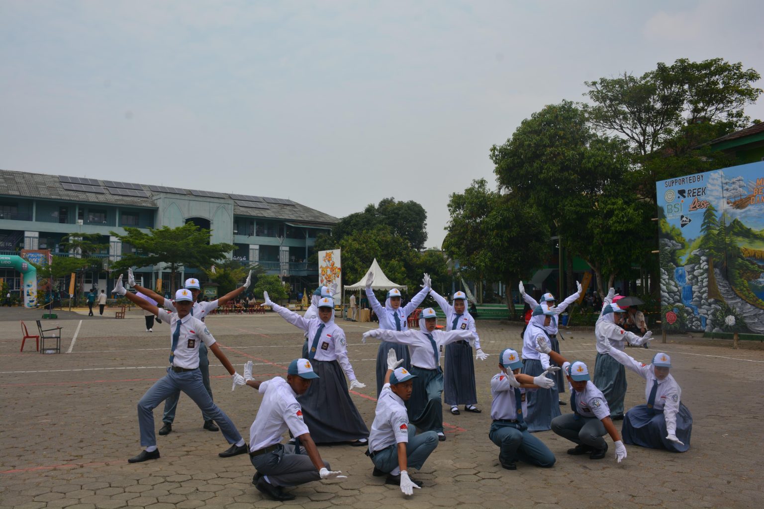 Lomba paskibra bentang bima - Spartcom